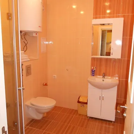 Apartman Ogosta 6 *